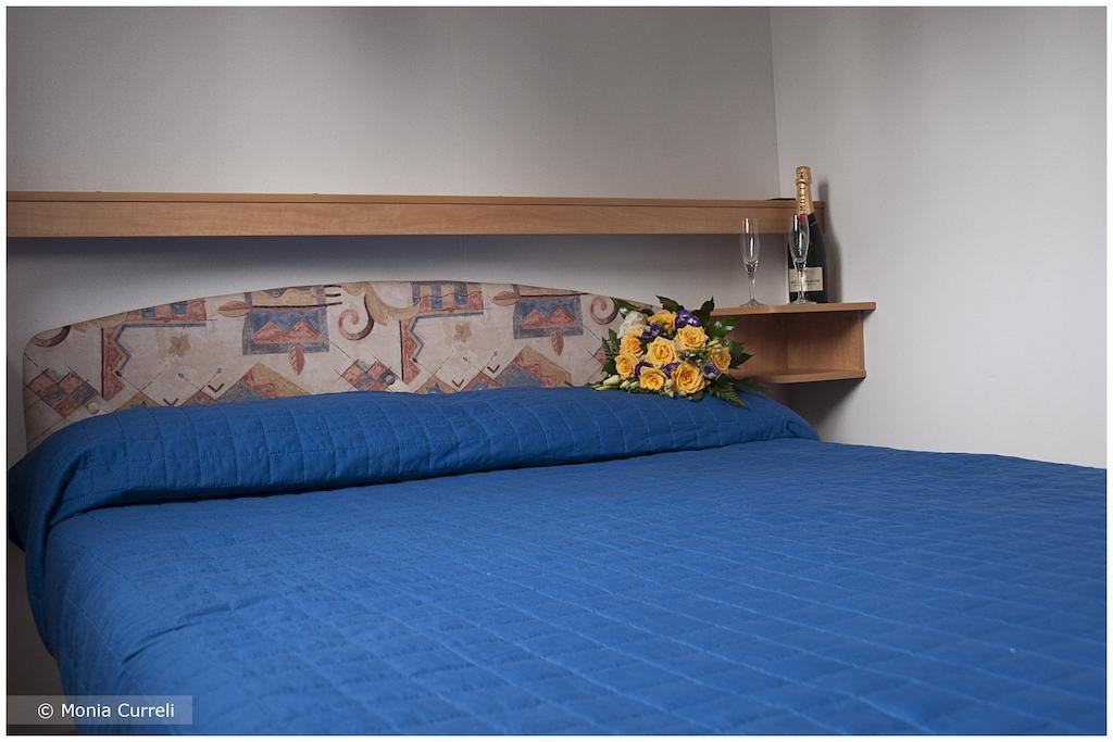 Hotel Camping Baia Saraceno Palau Exteriér fotografie